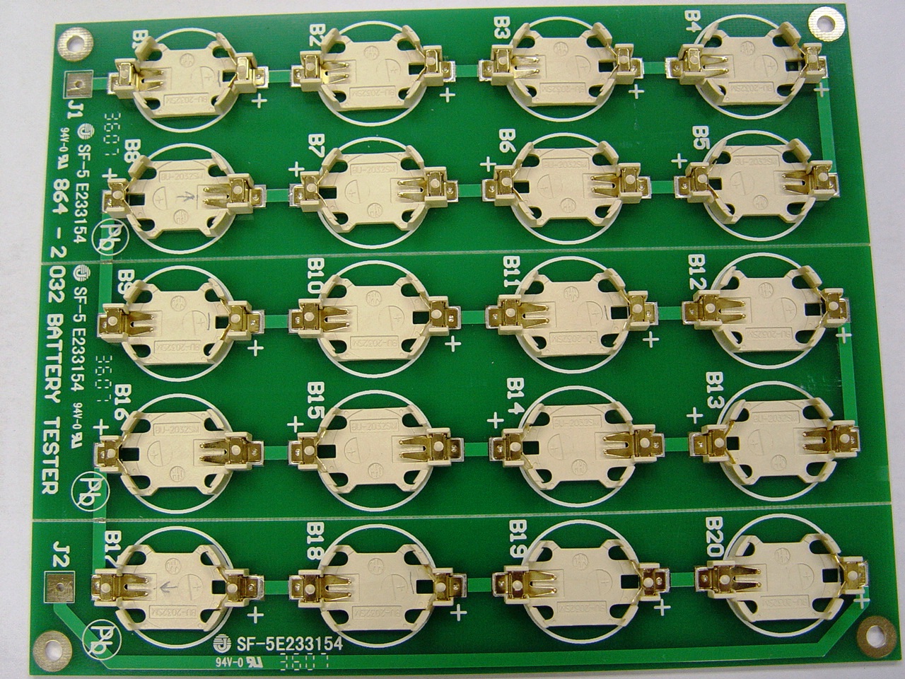 c. 2008  PCB battery holders are now surface mounting.